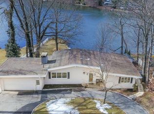 167 High Crest Dr, West Milford, NJ 07480