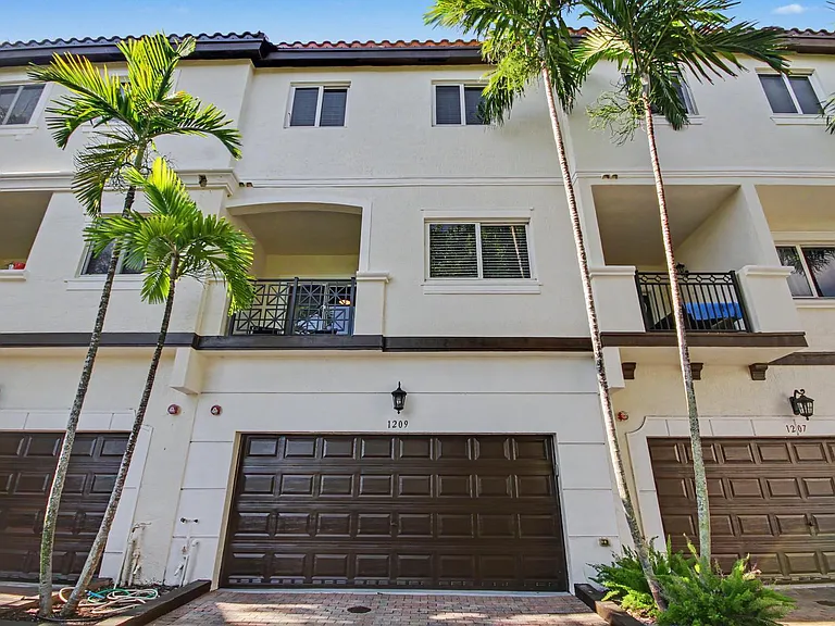 1209 Coastal Bay Blvd — Photo 22