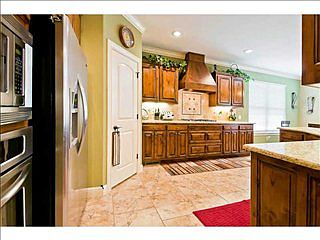 2nd image of 5 Lambeth Cir