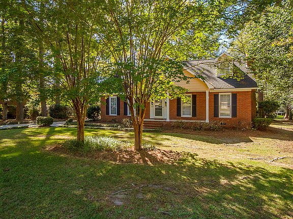 4th image of 675 Chimney Hill Cir N