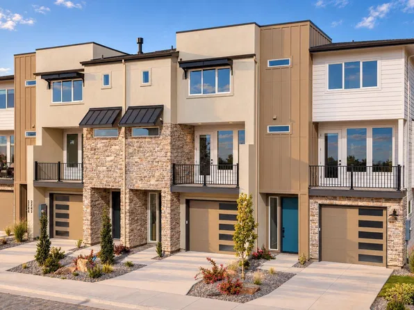 5270 N River Water Ln, Garden City, ID 83714