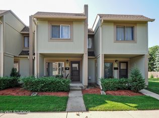 530 Chard Ct, Grayslake, IL 60030