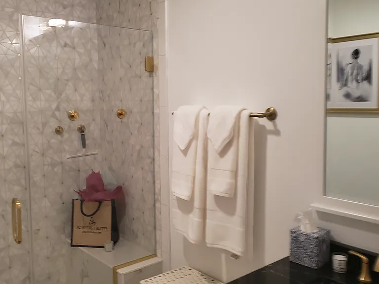 112 Oriental Ave #A — Photo 3