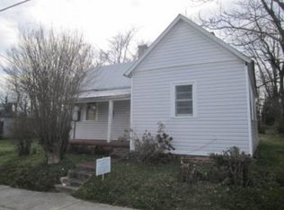 1620 Thurmond St, Winston Salem, NC 27105
