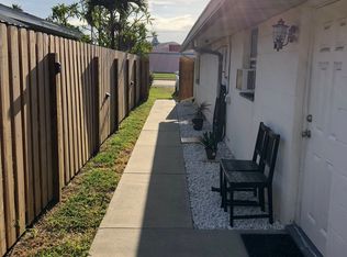 657 S Orlando Ave #2, Cocoa Beach, FL 32931