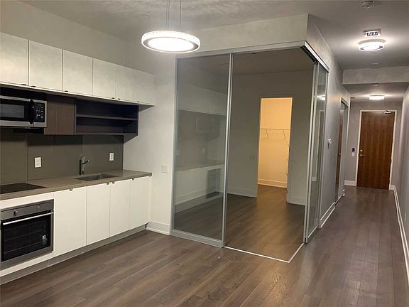3rd image of 111 Saint Clair Ave W #1426