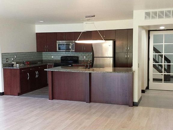 4th image of 21052 Boulder Cir