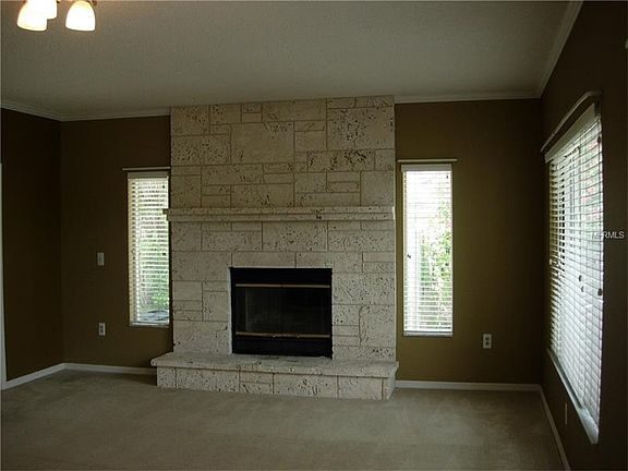 4th image of 807 Higel Dr