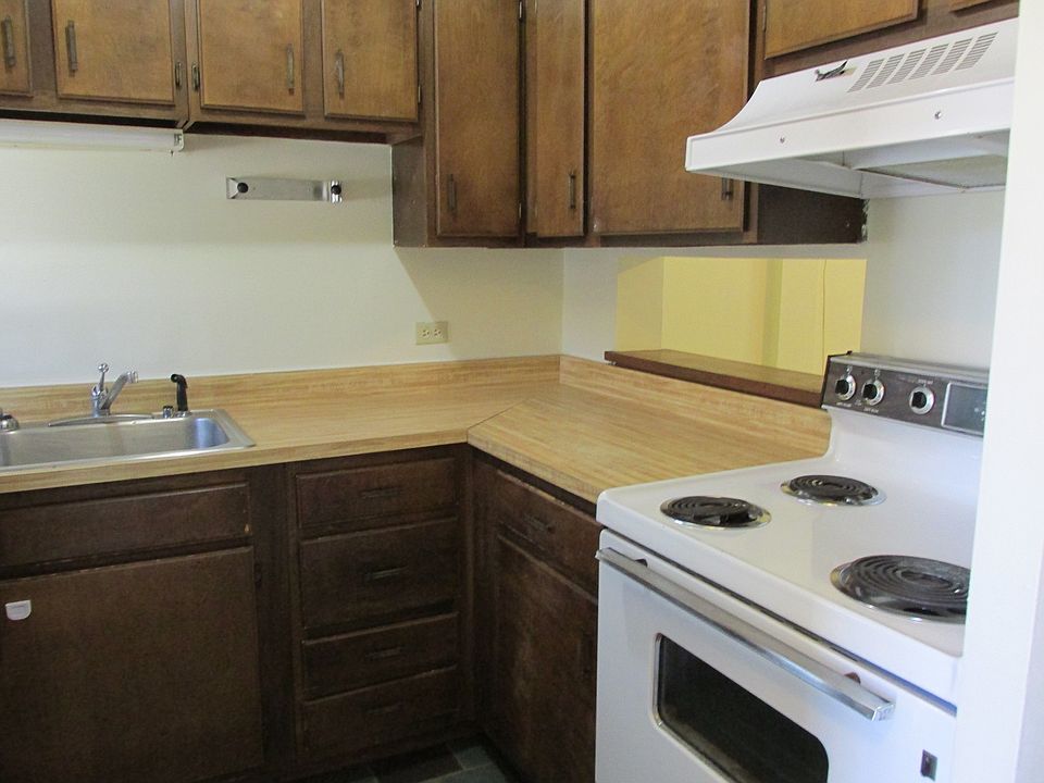 388 Autumn Pond Way UNIT 5, Essex Junction, VT 05452 Zillow