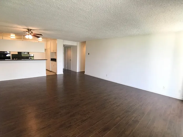 1054 S Bedford St #306 — Photo 6
