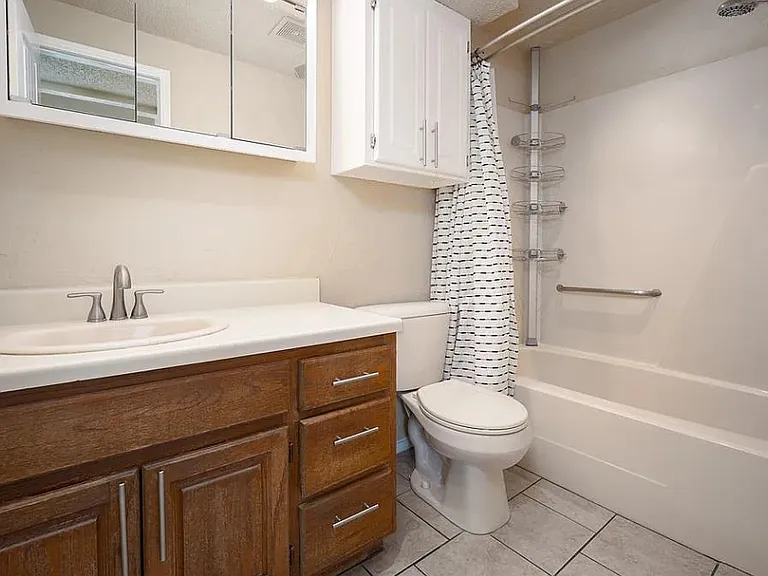 11120 Stratford Dr #214 — Photo 4