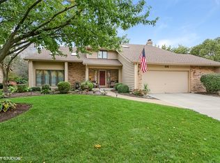 619 Windridge Ct, Naperville, IL 60540