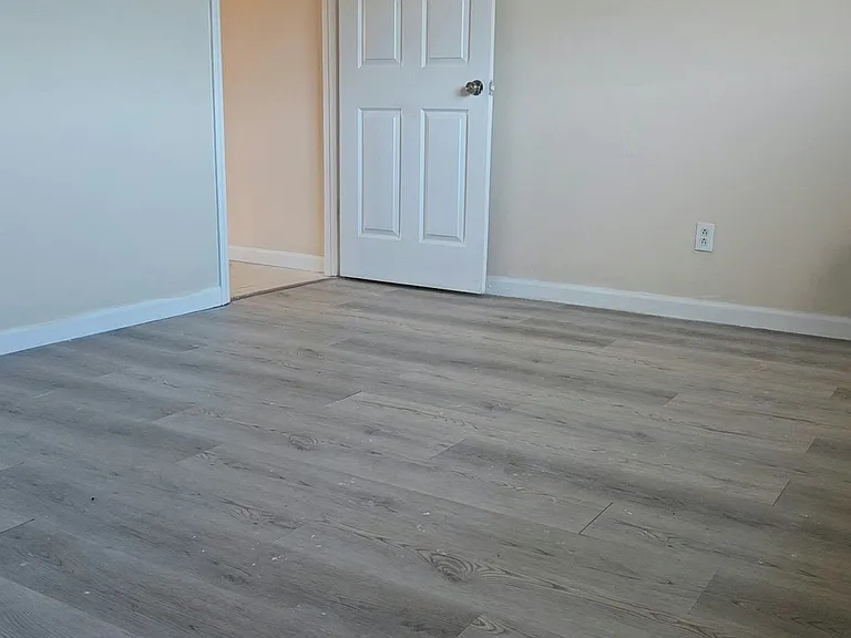 190 Lovers Ln #YOUR RENTAL — Photo 6