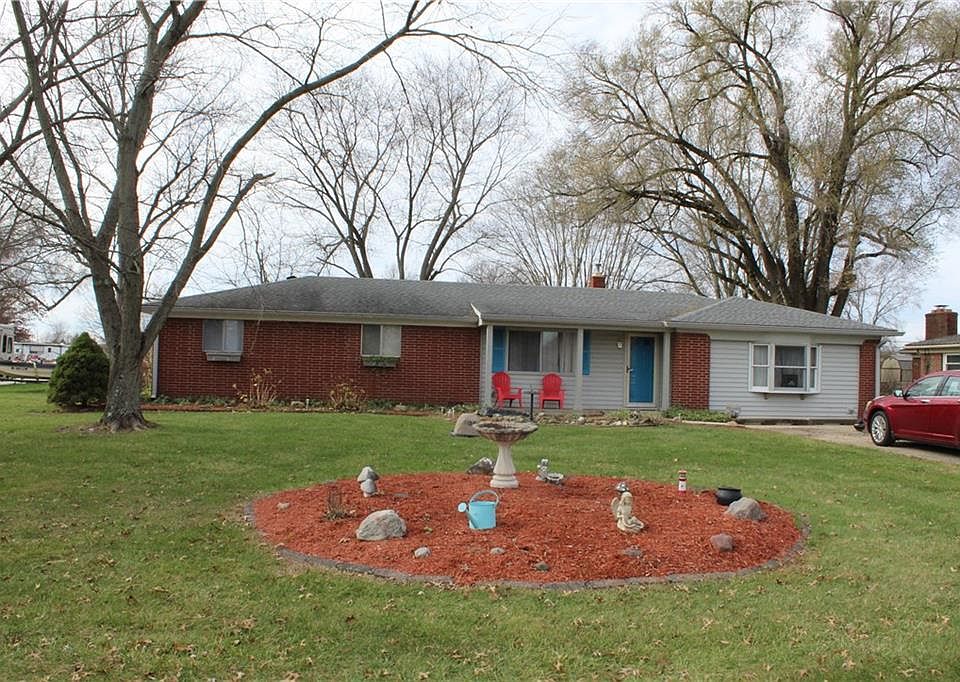 1st image of 1106 N County Road 900 E