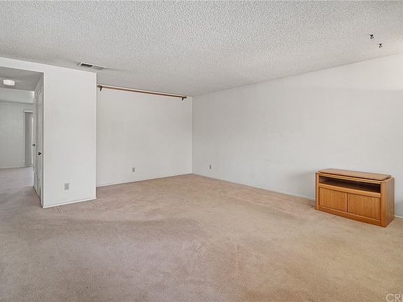 4th image of 547 E Avenue J5