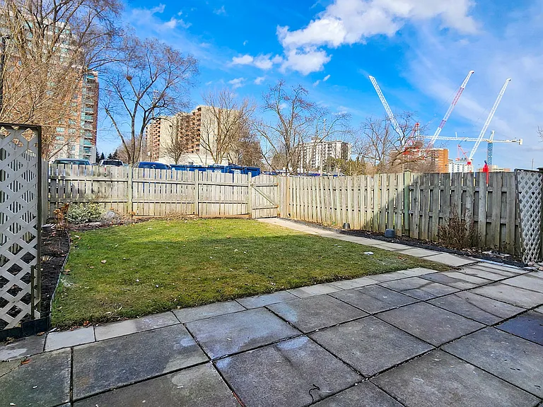 35 Swordbill Dr #FEED — Photo 38