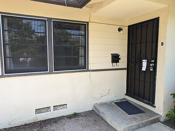 4th image of 27 Christina St #B