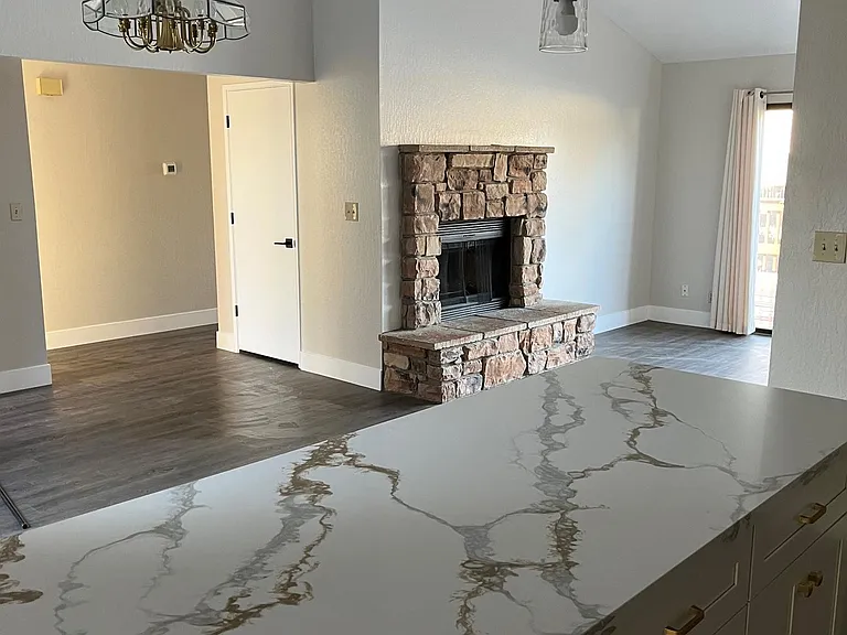 2031 Sand Point Rd — Photo 13