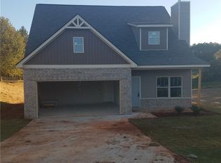 104 Forrest Ridge Dr, McDonough, GA 30252