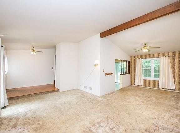 4th image of 200 Sheridan Ct