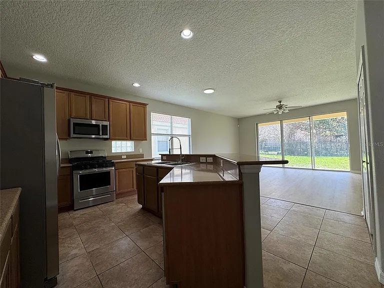 11813 Via Lucerna Cir — Photo 18