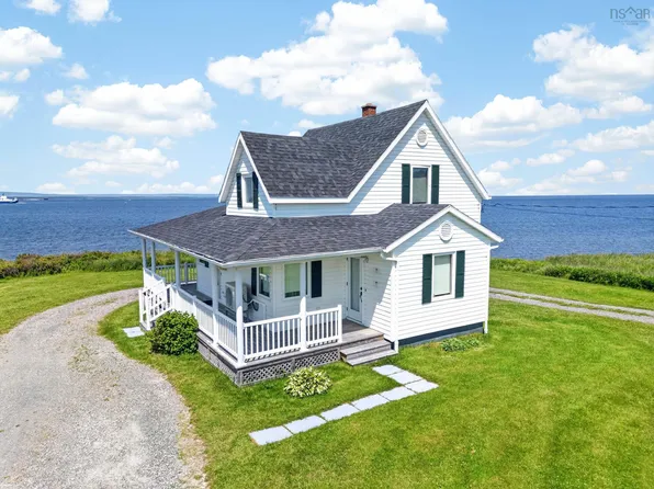 3403 State Highway 28, Victoria Mines, NS B1N 3J7