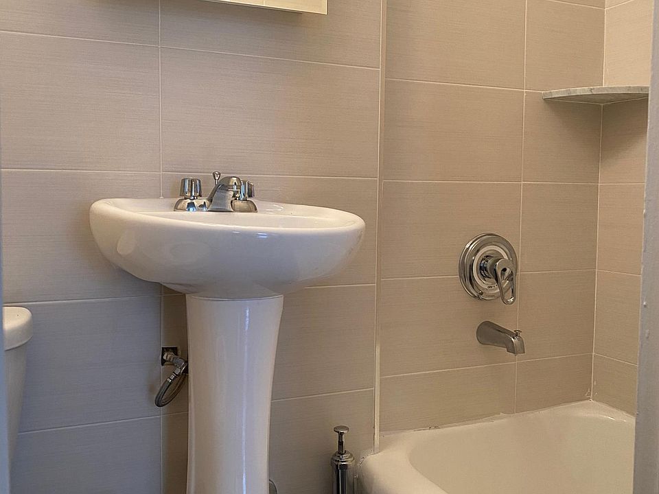 2nd image of 1429 Shore Pkwy APT 2