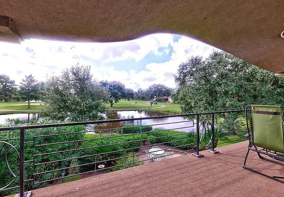 1st image of 37 Chateau Mouton Dr