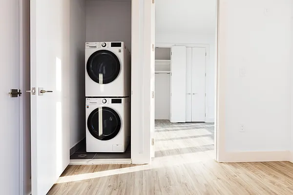 Rented by Nooklyn NYC LLC | media 20