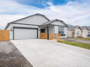 5614 Rio Grande Ln, Pasco, WA 99301