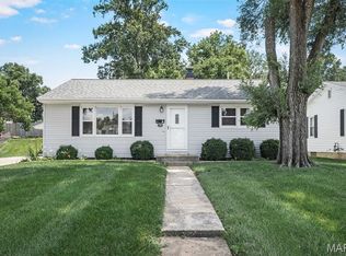 430 Rose Dr, Saint Charles, MO 63301