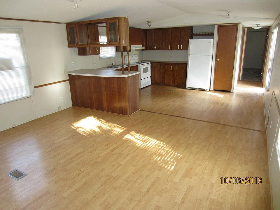 2nd image of 4264 Greenwood Dr