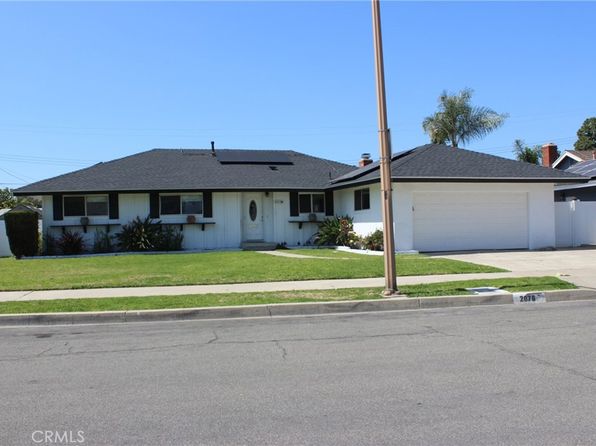 2076 N Diamond St, Orange, CA 92867