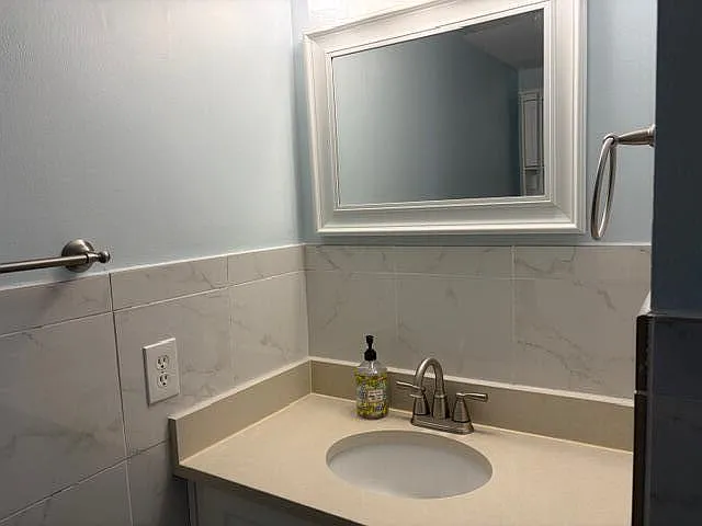 740 E Ocean Ave #407 — Photo 11