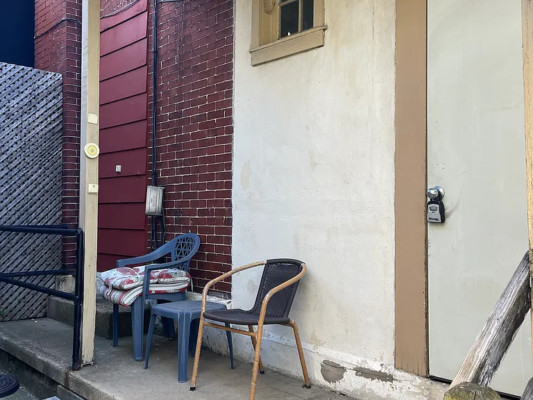 614 Penn Ave #3 — Photo 1