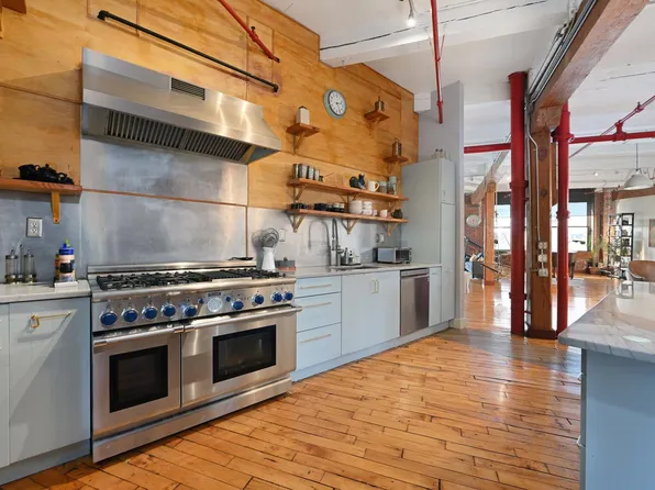 1620 Manhattan Avenue image 8 of 20