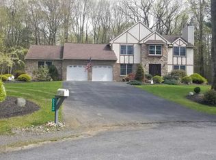 213 Dove Ct, Saylorsburg, PA 18353