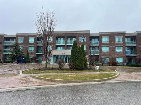 25 Via Rosedale Way #213, Brampton, ON L6R 3J8