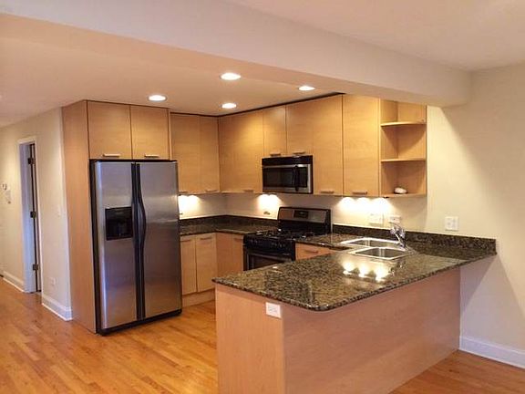 4th image of 1711 W Jarvis Ave #1