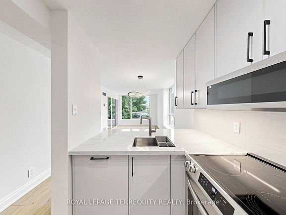 5th image of 92 King St E #220