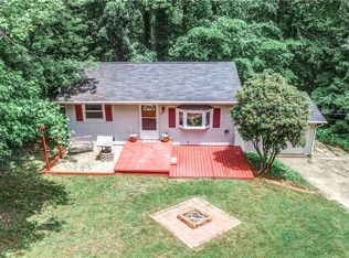 19 Latonka Trl, Malvern, OH 44644