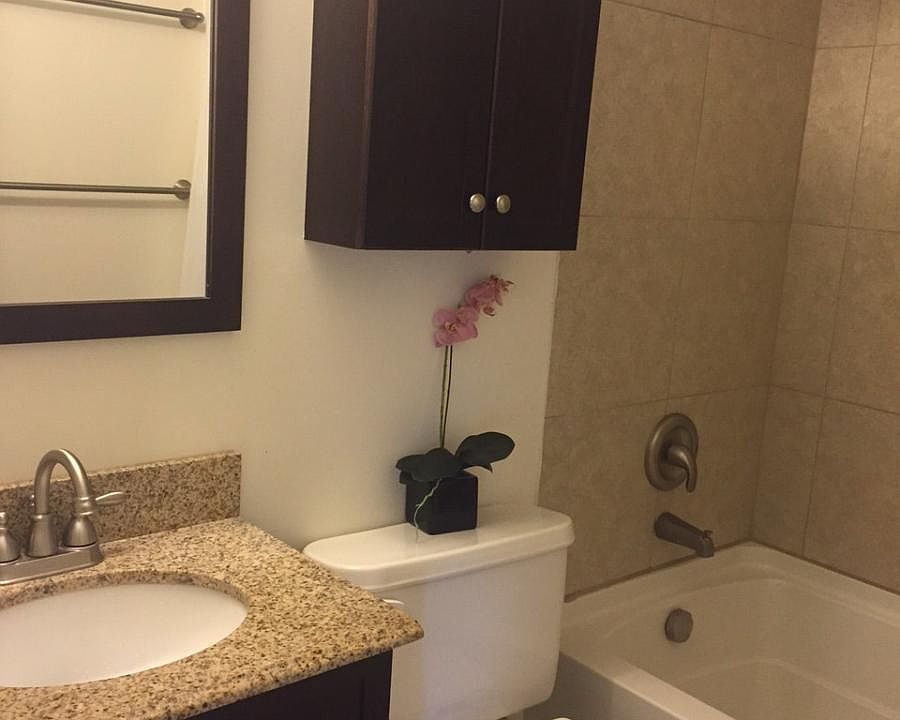 2nd image of 68-77 Au St APT 3C
