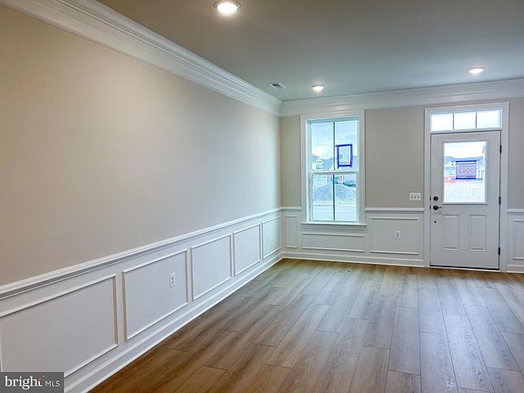 3rd image of 404 Granite Ridge Dr
