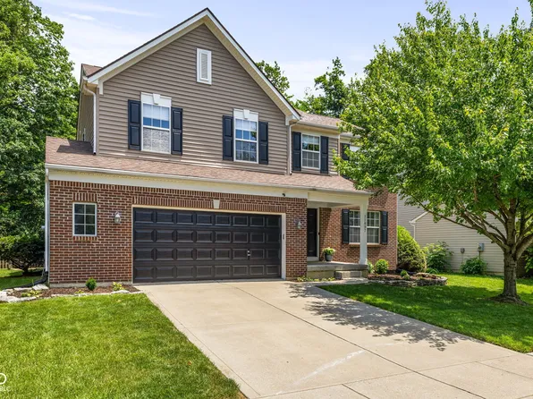 11897 Gatwick View Dr, Fishers, IN 46037