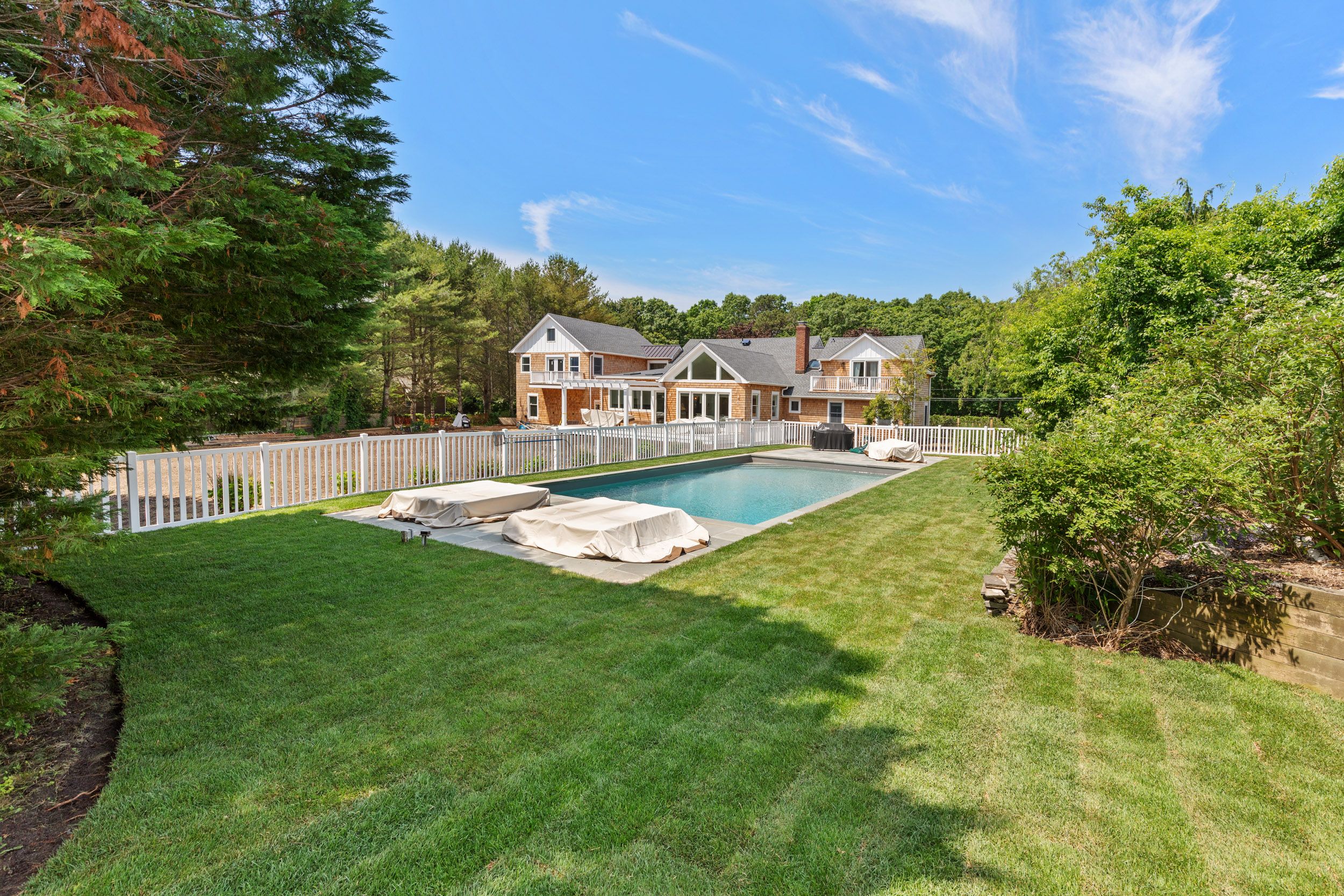 370 Seven Ponds Towd Rd, Water Mill, NY 11976 Out East