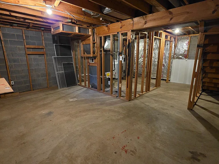1758 Springfield Ln — Photo 17
