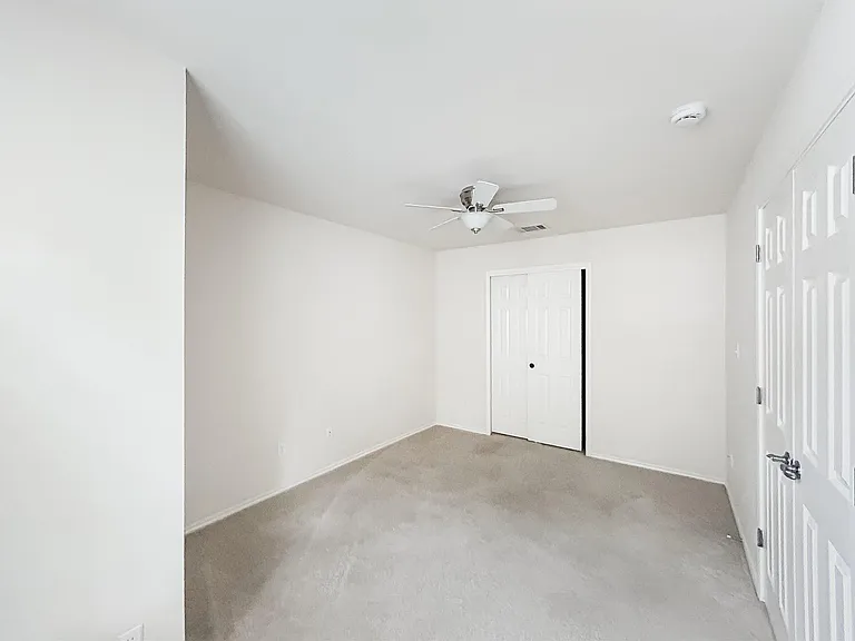 7810 Squirrel Hollow Dr — Photo 17