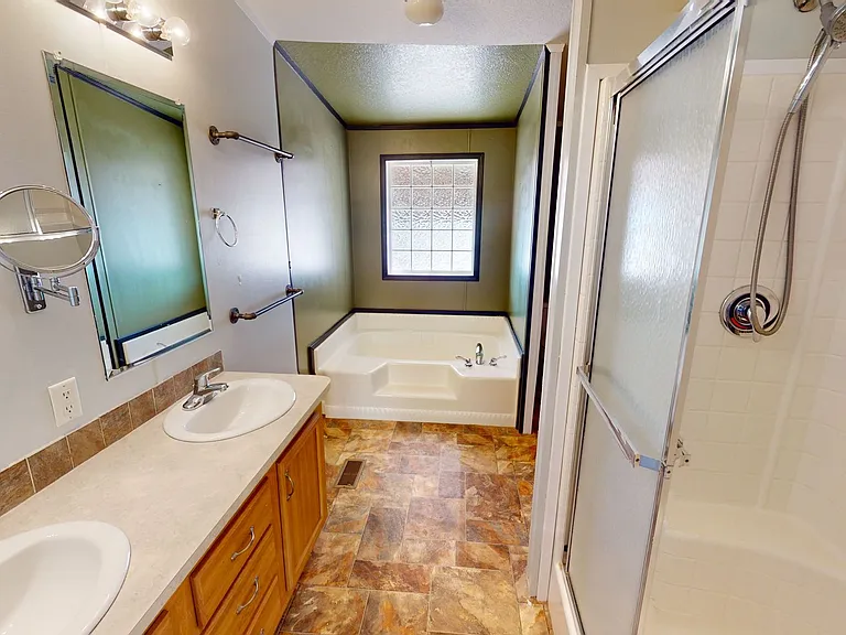 65 N McElhaney Ln — Photo 18