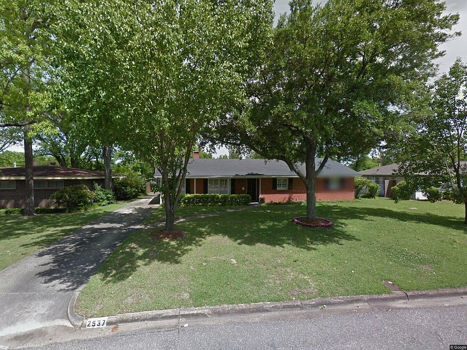 1st image of 2699 Oxford Dr
