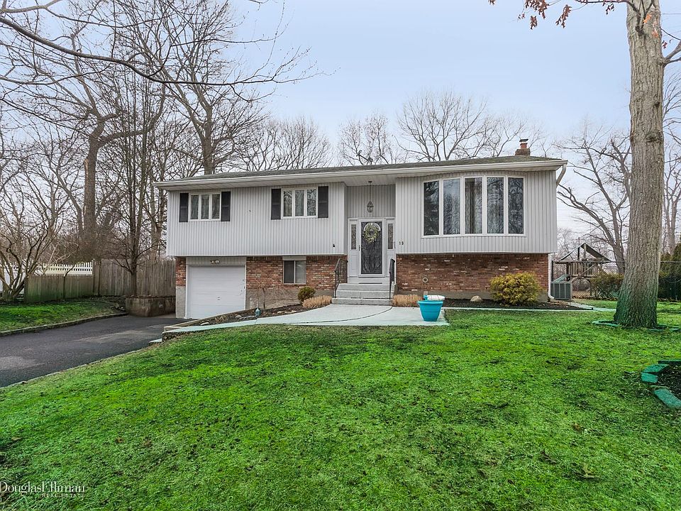 1st image of 19 Fiore Ct